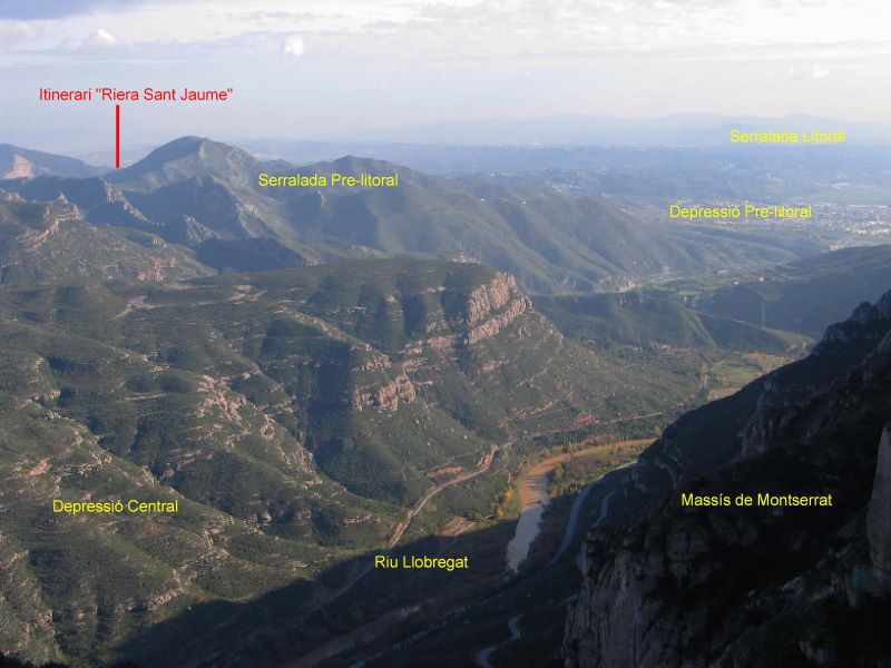 Vista de la vall de Llobregat des d'un cim de Montserrat
